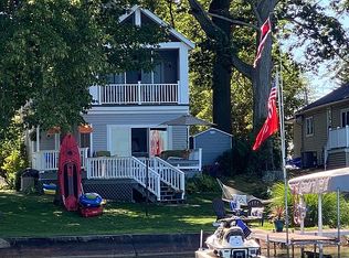 146 Wildwood Beach Rd, Quincy, MI 49082