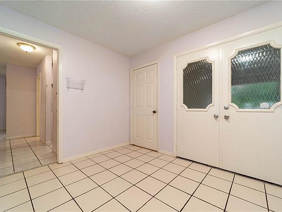 2nd image of 4732 Gifford Blvd