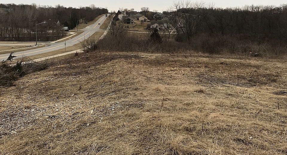 2nd image of 2840 12th Ave