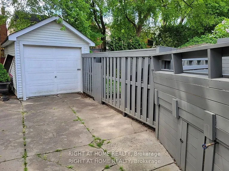 357 Old Orchard Grv — Photo 4