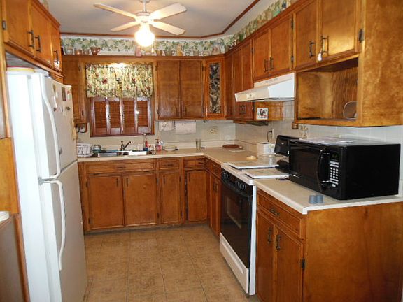 5th image of this home