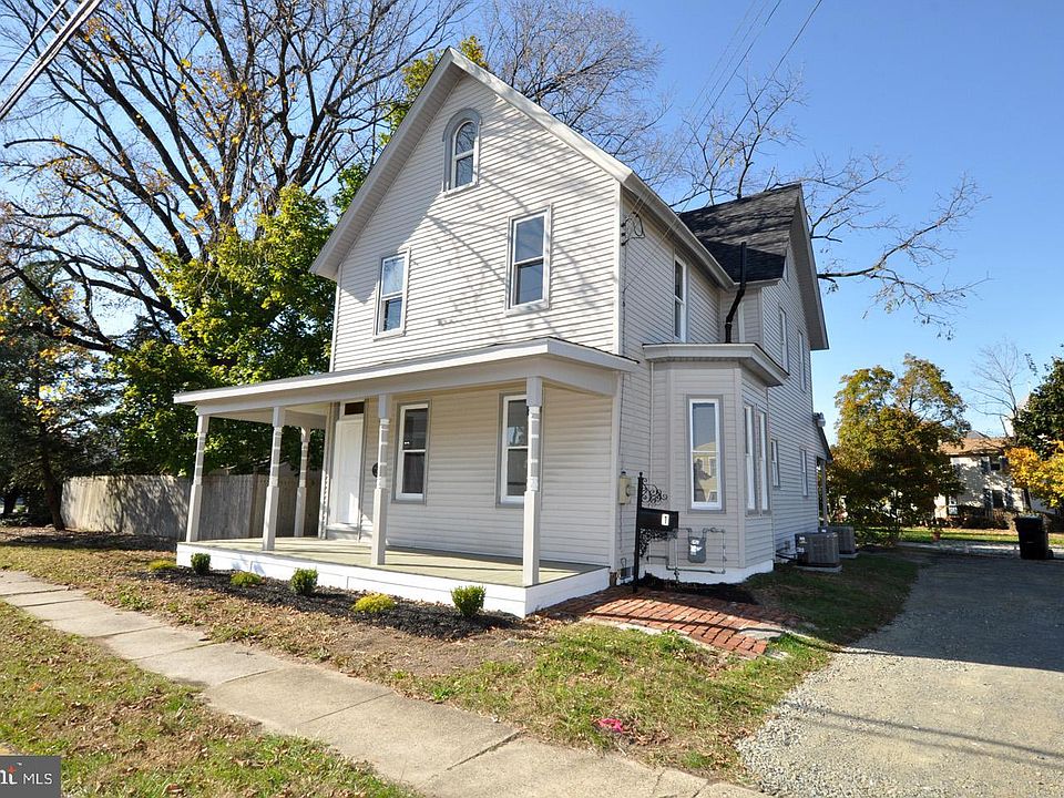1st image of 1 E Taunton Ave
