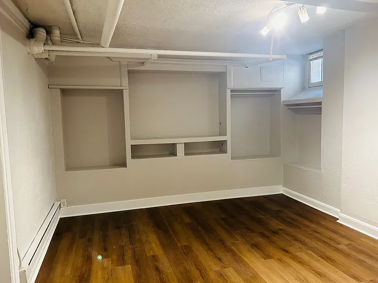 1109 N Emerson St #5 — Photo 16
