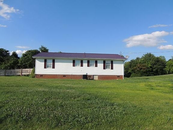 3rd image of 22 Fletcher Dr