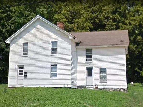 38 Middle St, Orono, ME 04473