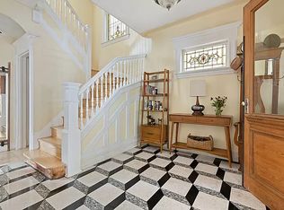 418 E 16th St, Brooklyn, NY 11226