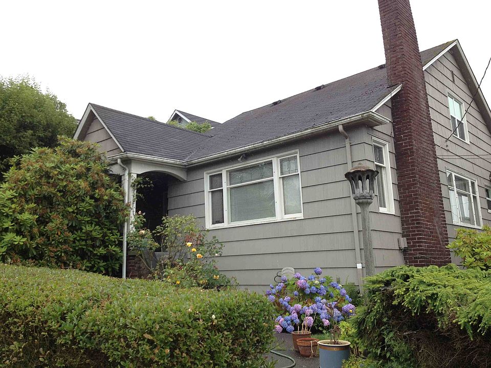 2nd image of 601 NE 78th St