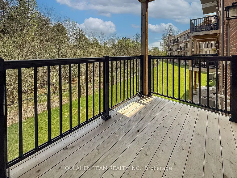 75 West Village Ln — Photo 24