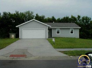 561 Porter St, Auburn, KS 66402