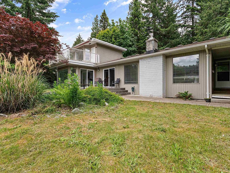 1st image of 100 Robertson Cres