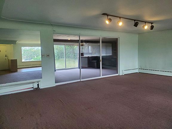 3rd image of 5000 W 17th Ave
