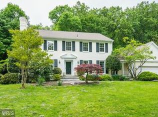 8000 Hackamore Dr, Rockville, MD 20854