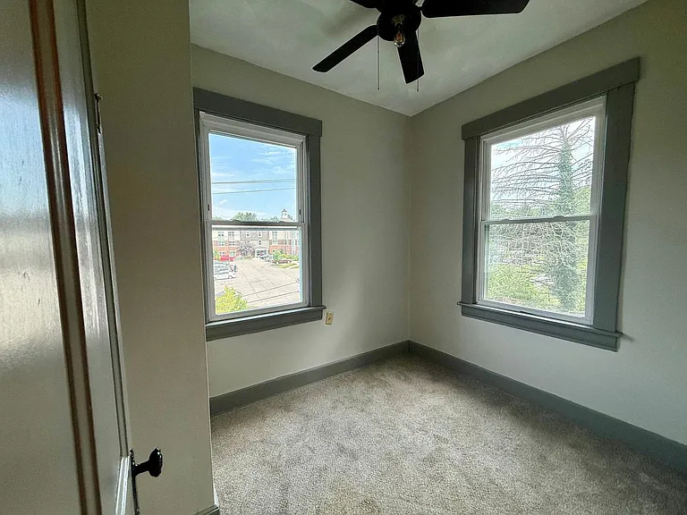 210 O'Bannon Ave — Photo 11