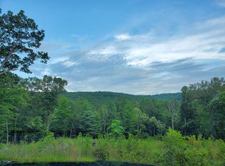 5924 Hebbertsburg Rd, Crab Orchard, TN 37723