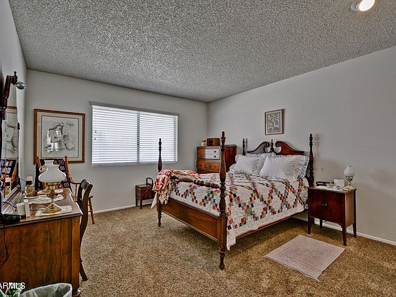 5th image of 9520 W Rolling Hills Dr