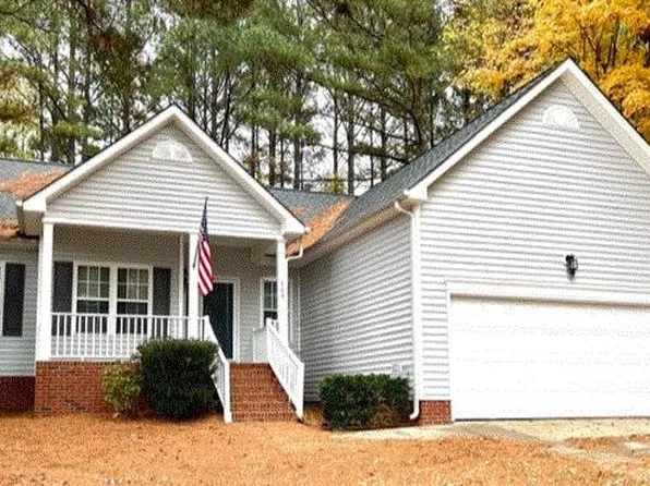 309 Gooseberry Dr, Holly Springs, NC 27540