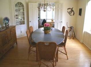 220 Beechwood Rd, Ridgewood, NJ 07450