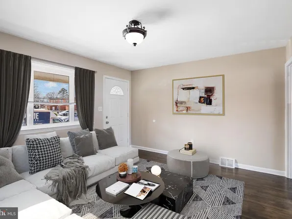 8004 Gray Haven Rd, Dundalk, MD 21222