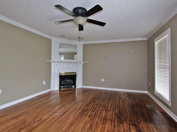 2nd image of 114 Terry Ln
