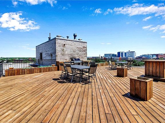 5th image of 849 Delaware Ave APT 504