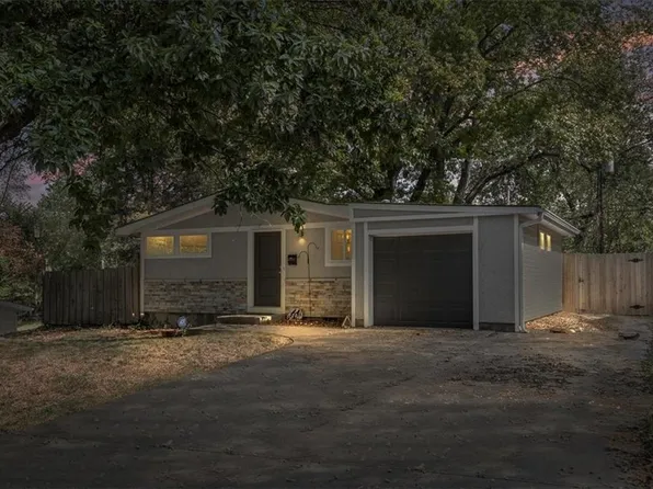 5705 N Woodland Ave, Kansas City, MO 64118