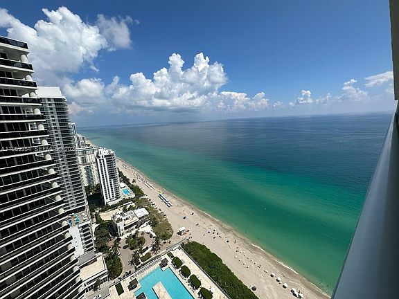 4th image of 1830 S Ocean Dr APT 4010