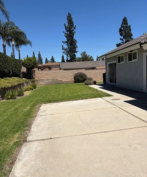 591 E Merrimac Ct — Photo 6