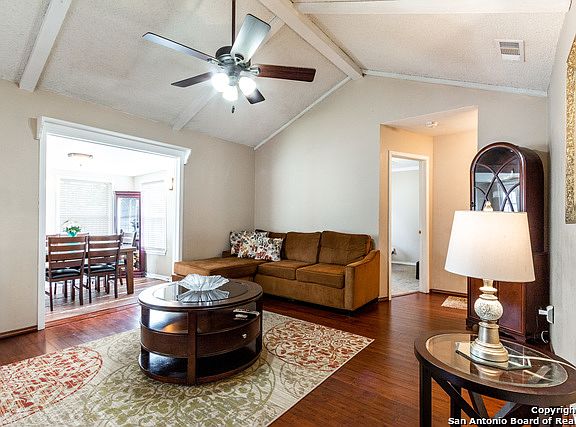 5th image of 3322 Meadow Dr