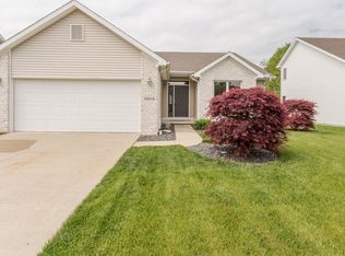 2164 Delaware Ln, Temperance, MI 48182