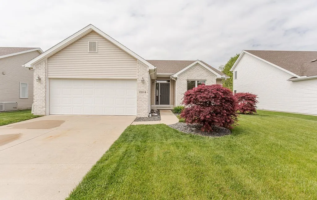 2164 Delaware Ln photo 1