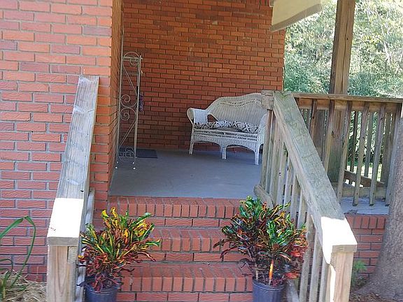 SHADY FRONT PORCH