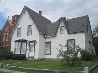 42 Carver St, Brandon, VT 05733