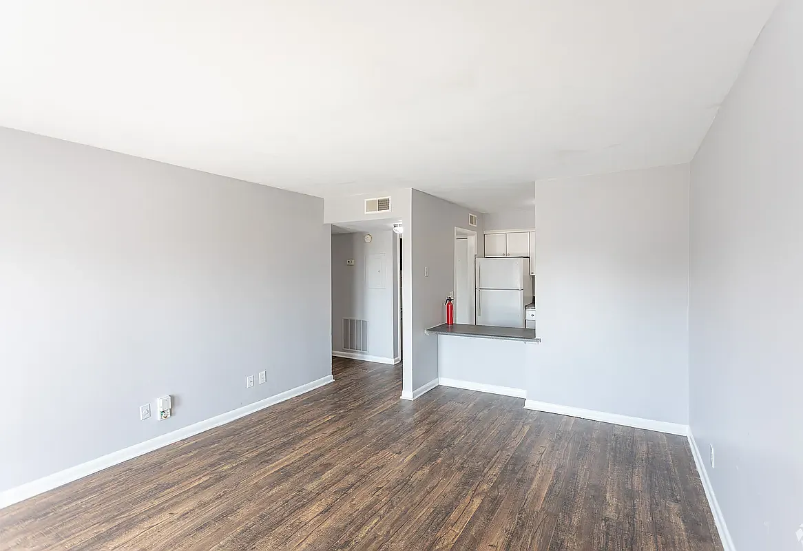 Highland Ridge Apartments — Photo 2