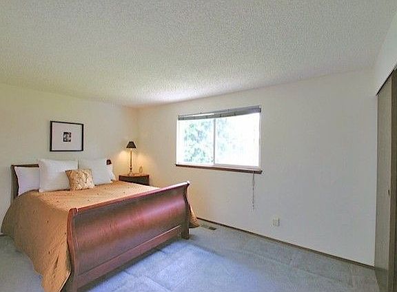 4th image of 11219 SE 321st Pl