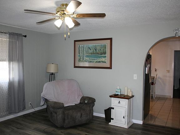 3rd image of 500 S Shoshone Ct