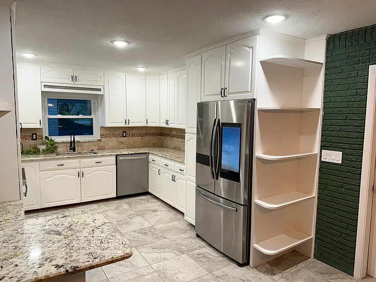 5870 N Courtenay Pkwy — Photo 6