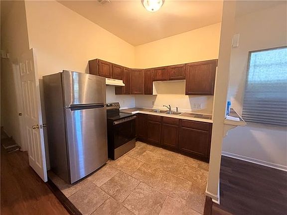 3rd image of 1439 Nunez St