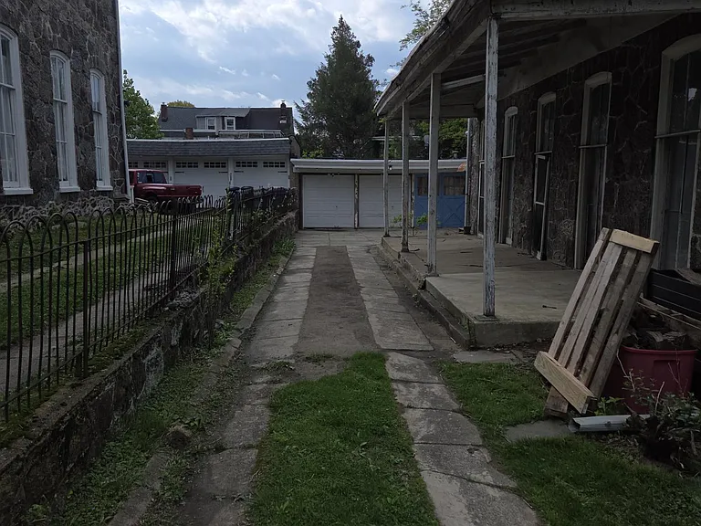 140 Sumac St #1 — Photo 9