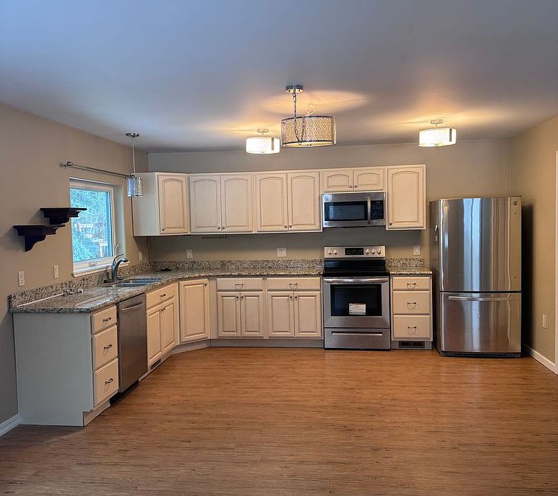 1st image of 970 Land Otter Dr #B