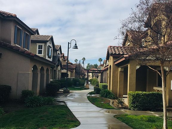 2nd image of 25896 Iris Ave