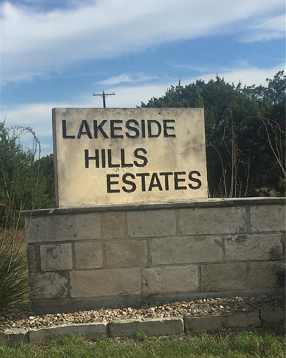 2nd image of 5575 Lakeside Dr