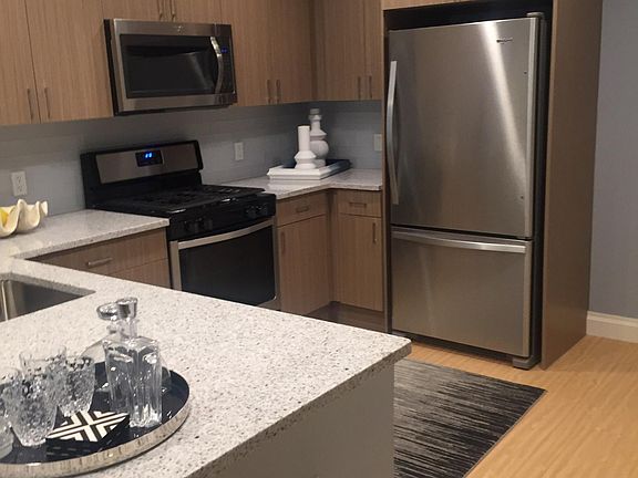 2nd image of 103 Park Plaza Dr