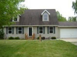 9177 Lakeside Dr, Perrinton, MI 48871