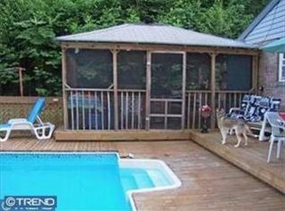 373 Oregon Rd, Mohnton, PA 19540