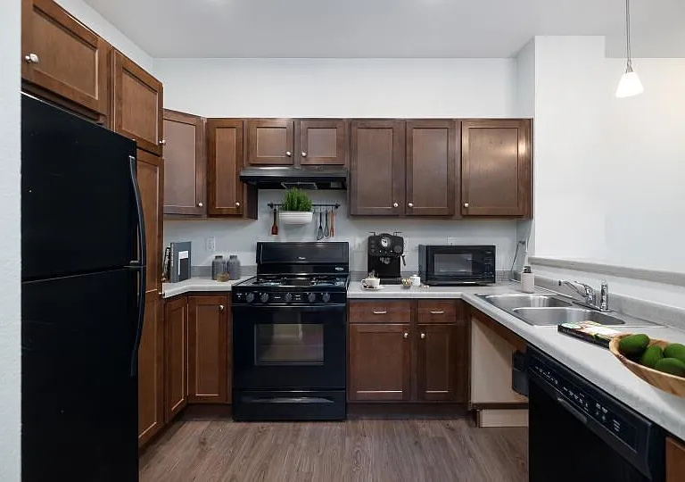 Regency Apartment Homes — Photo 14