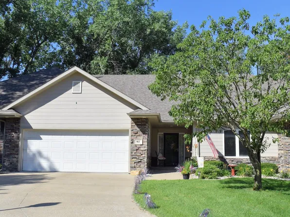 917 Willow Cir, Dakota Dunes, SD 57049