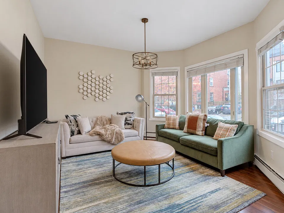 24 Britton St #1-ID1501170P