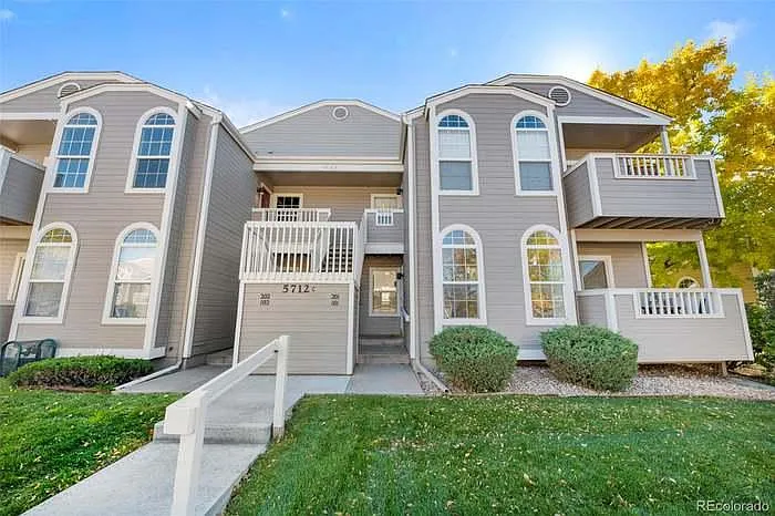 2 bed, 754 sqft, $1,800 — Photo 1