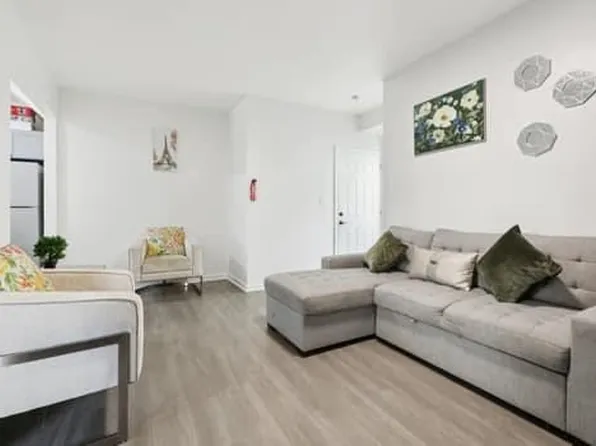 7 Laird Place image 16 of 48