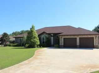 2476 Whispering Pines Blvd, Navarre, FL 32566
